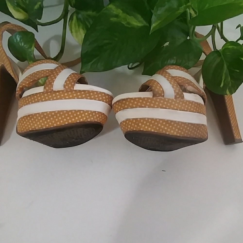 Platform heels - Picture 3 of 5